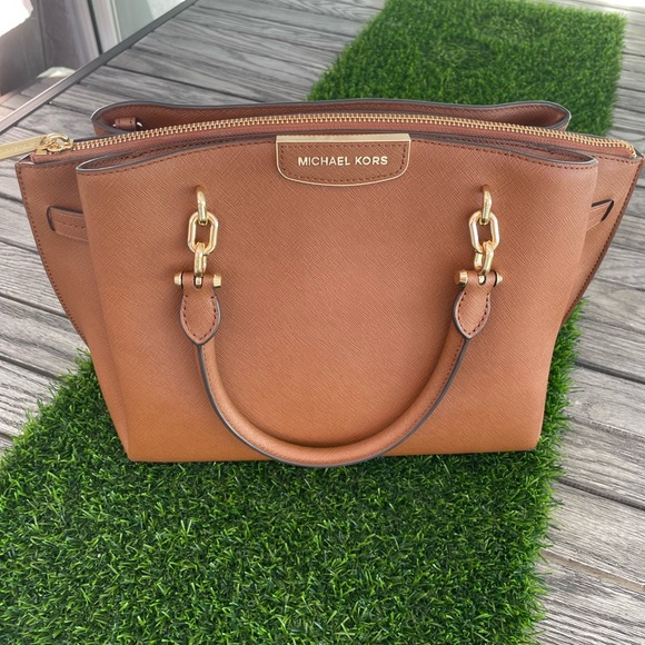 Michael Kors Rochelle - Picture 1 of 4